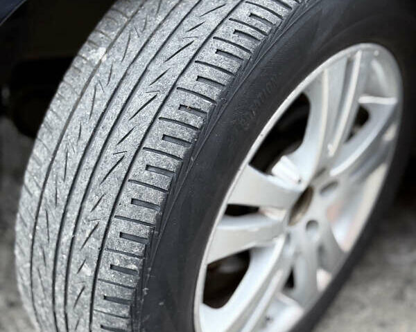 Черный Фольксваген Гольф, объемом двигателя 1.6 л и пробегом 286 тыс. км за 4000 $, фото 14 на Automoto.ua