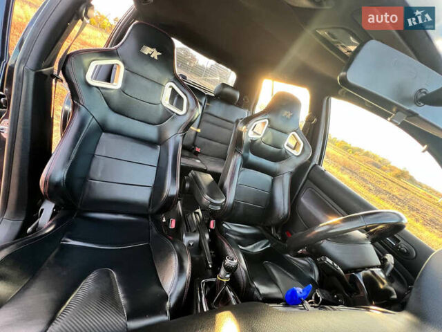 Черный Фольксваген Гольф, объемом двигателя 1.9 л и пробегом 395 тыс. км за 4700 $, фото 15 на Automoto.ua