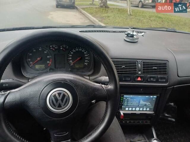 Чорний Фольксваген Гольф, об'ємом двигуна 1.6 л та пробігом 223 тис. км за 3800 $, фото 1 на Automoto.ua