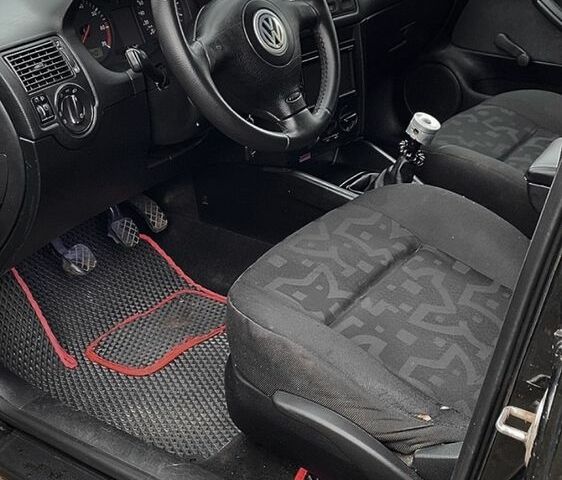 Черный Фольксваген Гольф, объемом двигателя 1.4 л и пробегом 3 тыс. км за 3200 $, фото 1 на Automoto.ua