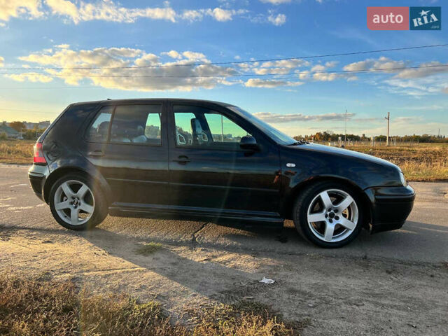 Черный Фольксваген Гольф, объемом двигателя 1.9 л и пробегом 395 тыс. км за 4700 $, фото 4 на Automoto.ua