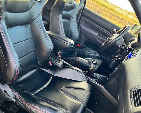 Черный Фольксваген Гольф, объемом двигателя 1.9 л и пробегом 395 тыс. км за 4700 $, фото 14 на Automoto.ua