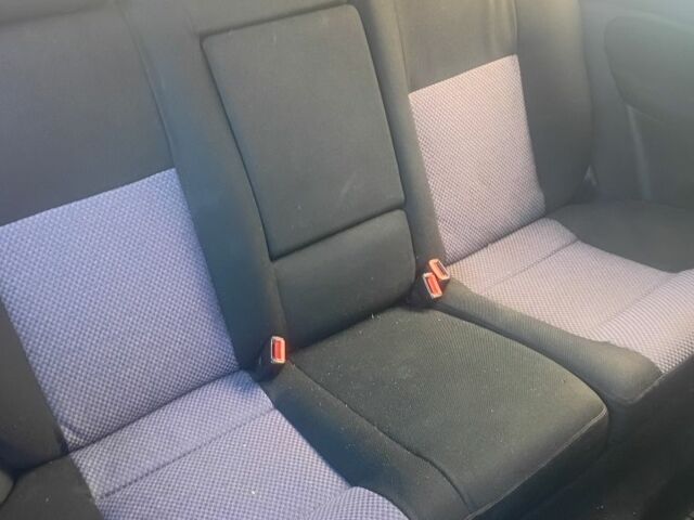 Черный Фольксваген Гольф, объемом двигателя 1.9 л и пробегом 250 тыс. км за 3000 $, фото 7 на Automoto.ua