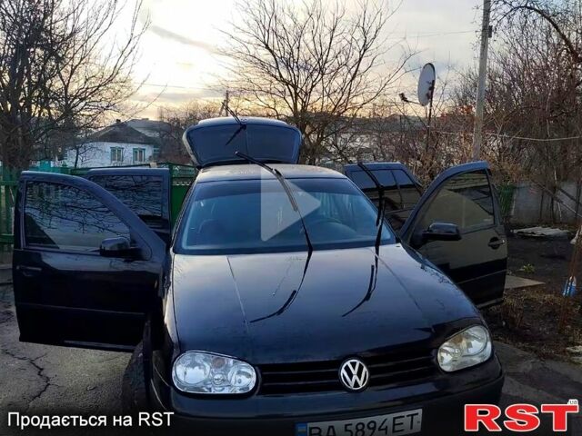 Чорний Фольксваген Гольф, об'ємом двигуна 1.4 л та пробігом 317 тис. км за 2870 $, фото 1 на Automoto.ua