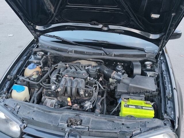 Чорний Фольксваген Гольф, об'ємом двигуна 1.6 л та пробігом 285 тис. км за 3750 $, фото 13 на Automoto.ua