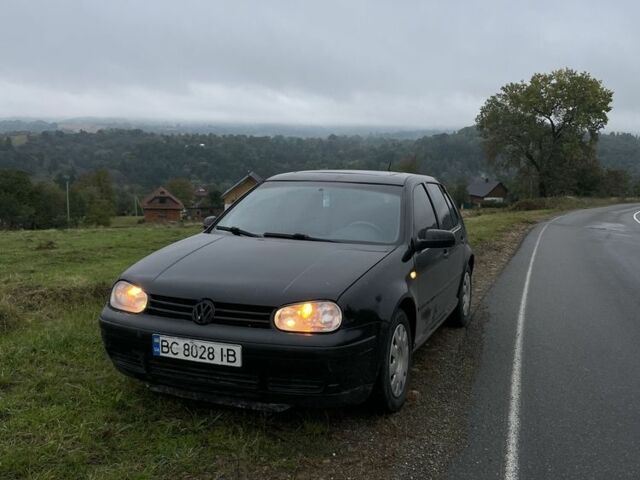 Черный Фольксваген Гольф, объемом двигателя 1.4 л и пробегом 270 тыс. км за 2950 $, фото 2 на Automoto.ua