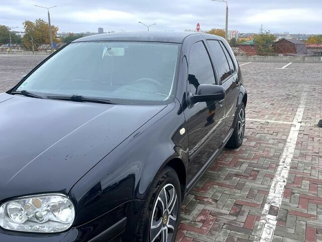 Черный Фольксваген Гольф, объемом двигателя 1.6 л и пробегом 0 тыс. км за 4350 $, фото 1 на Automoto.ua