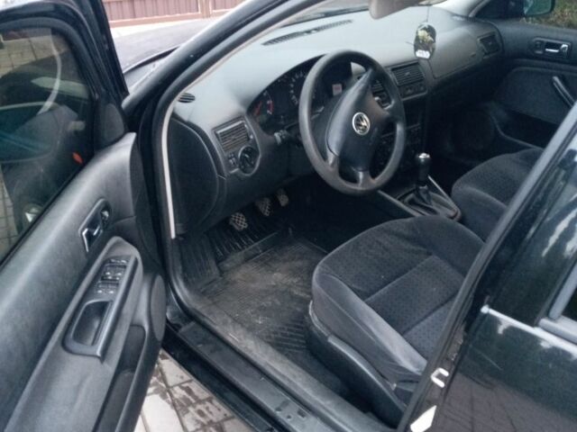 Чорний Фольксваген Гольф, об'ємом двигуна 1.4 л та пробігом 288 тис. км за 3300 $, фото 9 на Automoto.ua