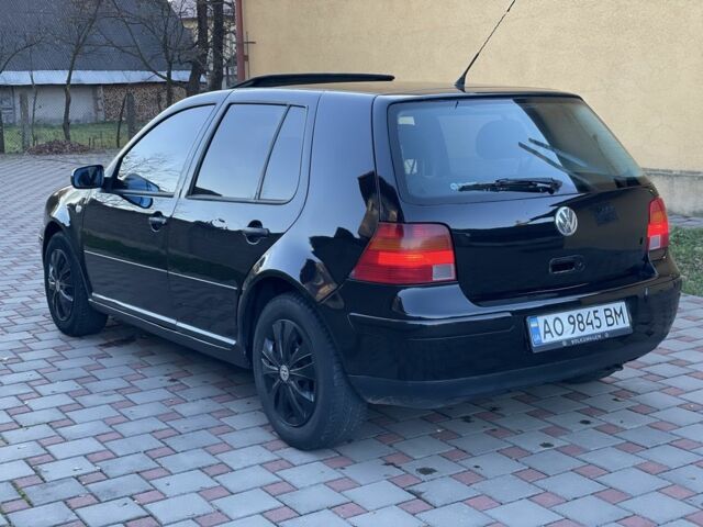 Черный Фольксваген Гольф, объемом двигателя 1.9 л и пробегом 371 тыс. км за 3900 $, фото 3 на Automoto.ua