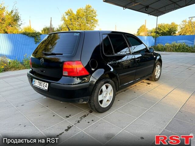 Черный Фольксваген Гольф, объемом двигателя 1.4 л и пробегом 200 тыс. км за 4250 $, фото 3 на Automoto.ua