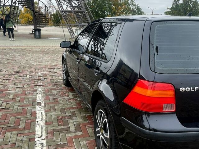 Черный Фольксваген Гольф, объемом двигателя 1.6 л и пробегом 0 тыс. км за 4350 $, фото 2 на Automoto.ua