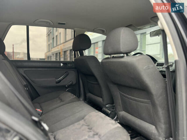 Чорний Фольксваген Гольф, об'ємом двигуна 1.39 л та пробігом 250 тис. км за 2800 $, фото 13 на Automoto.ua