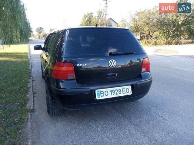 Черный Фольксваген Гольф, объемом двигателя 1.6 л и пробегом 264 тыс. км за 4000 $, фото 2 на Automoto.ua