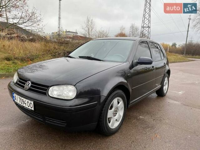 Черный Фольксваген Гольф, объемом двигателя 1.6 л и пробегом 315 тыс. км за 4600 $, фото 1 на Automoto.ua