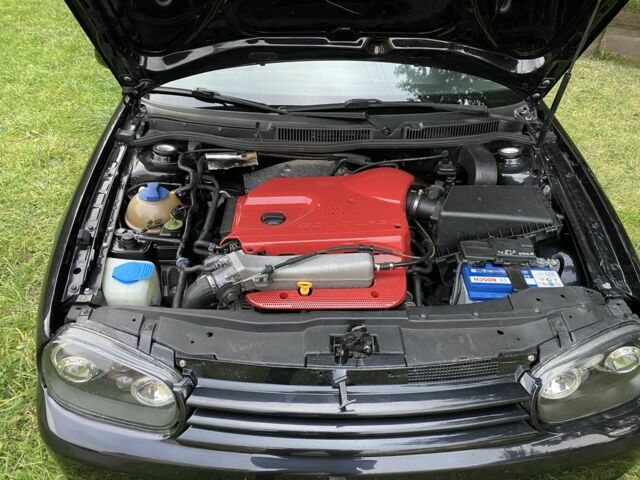 Чорний Фольксваген Гольф, об'ємом двигуна 1.8 л та пробігом 250 тис. км за 4000 $, фото 3 на Automoto.ua