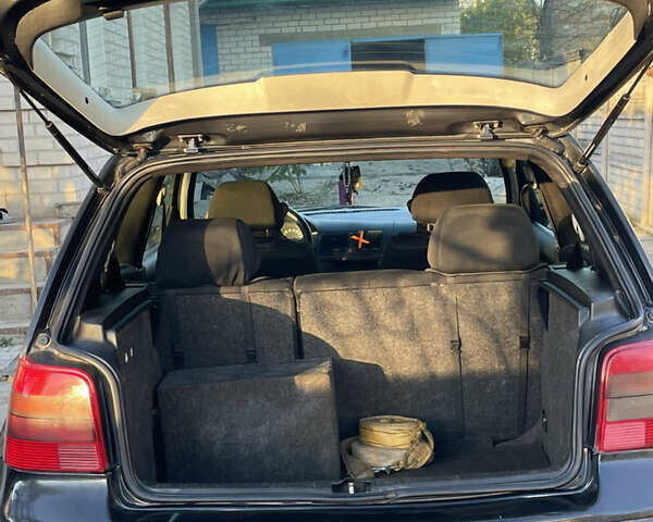 Чорний Фольксваген Гольф, об'ємом двигуна 1.6 л та пробігом 302 тис. км за 4100 $, фото 17 на Automoto.ua