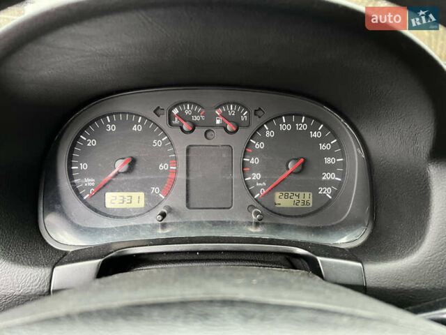 Чорний Фольксваген Гольф, об'ємом двигуна 1.4 л та пробігом 282 тис. км за 3000 $, фото 4 на Automoto.ua