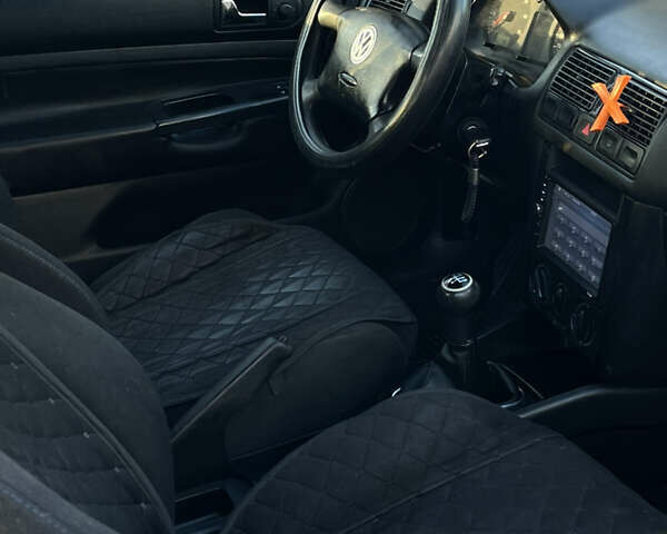 Чорний Фольксваген Гольф, об'ємом двигуна 1.6 л та пробігом 302 тис. км за 4100 $, фото 16 на Automoto.ua