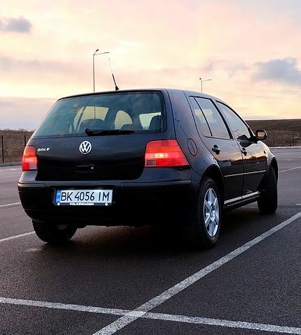 Чорний Фольксваген Гольф, об'ємом двигуна 1.4 л та пробігом 238 тис. км за 3750 $, фото 7 на Automoto.ua