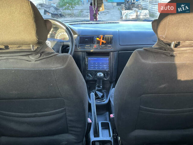 Чорний Фольксваген Гольф, об'ємом двигуна 1.6 л та пробігом 302 тис. км за 4100 $, фото 12 на Automoto.ua