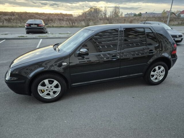 Фольксваген Гольф 1999 у Вінниці на Automoto.ua Чорний Фольксваген Гольф, об'ємом двигуна 1.6 л та пробігом 226 тис. км за 4000 $, фото 9 на Automoto.ua