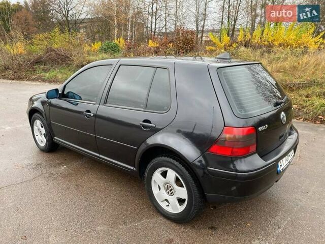 Черный Фольксваген Гольф, объемом двигателя 1.6 л и пробегом 315 тыс. км за 4600 $, фото 7 на Automoto.ua