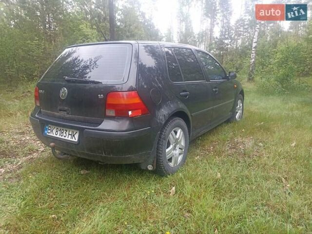 Черный Фольксваген Гольф, объемом двигателя 1.6 л и пробегом 230 тыс. км за 2950 $, фото 6 на Automoto.ua