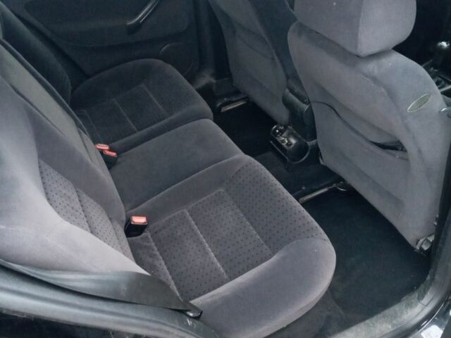 Чорний Фольксваген Гольф, об'ємом двигуна 1.4 л та пробігом 288 тис. км за 3300 $, фото 7 на Automoto.ua