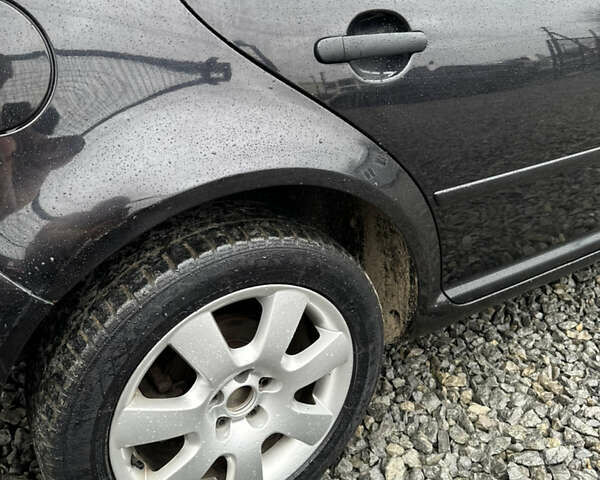 Черный Фольксваген Гольф, объемом двигателя 1.6 л и пробегом 240 тыс. км за 4300 $, фото 14 на Automoto.ua