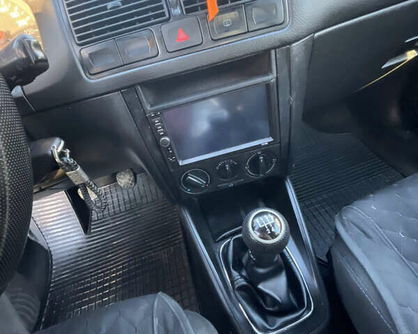 Чорний Фольксваген Гольф, об'ємом двигуна 1.6 л та пробігом 302 тис. км за 4100 $, фото 11 на Automoto.ua