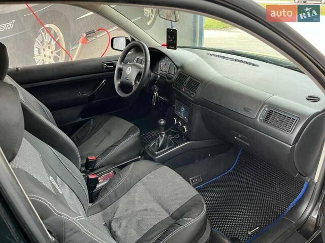 Фольксваген Гольф 1999 в Лохвице на Automoto.ua Черный Фольксваген Гольф, объемом двигателя 1.39 л и пробегом 244 тыс. км за 3200 $, фото 1 на Automoto.ua