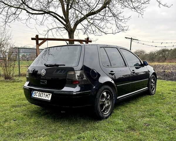 Черный Фольксваген Гольф, объемом двигателя 1.39 л и пробегом 258 тыс. км за 3800 $, фото 3 на Automoto.ua