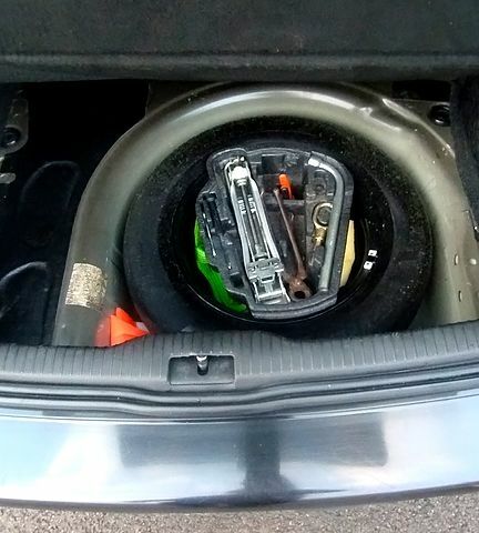 Чорний Фольксваген Гольф, об'ємом двигуна 1.4 л та пробігом 238 тис. км за 3750 $, фото 8 на Automoto.ua