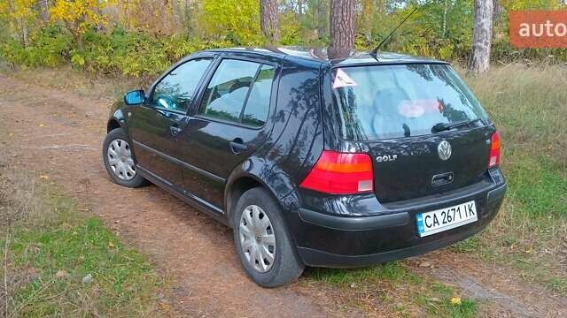 Черный Фольксваген Гольф, объемом двигателя 1.6 л и пробегом 250 тыс. км за 4500 $, фото 7 на Automoto.ua
