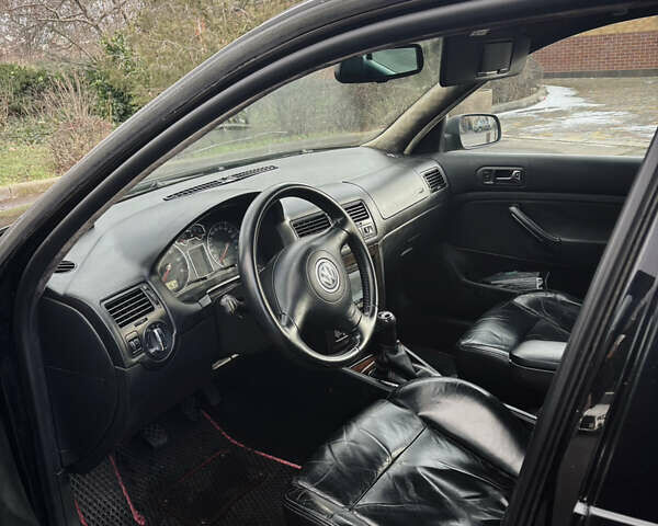 Чорний Фольксваген Гольф, об'ємом двигуна 1.6 л та пробігом 365 тис. км за 4200 $, фото 7 на Automoto.ua