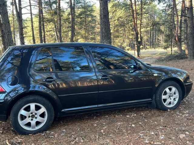 Черный Фольксваген Гольф, объемом двигателя 1.6 л и пробегом 220 тыс. км за 4100 $, фото 12 на Automoto.ua