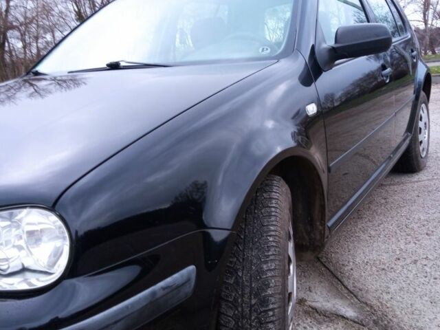 Чорний Фольксваген Гольф, об'ємом двигуна 1.4 л та пробігом 256 тис. км за 4150 $, фото 3 на Automoto.ua