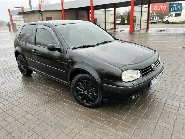 Чорний Фольксваген Гольф, об'ємом двигуна 1.4 л та пробігом 282 тис. км за 3000 $, фото 1 на Automoto.ua