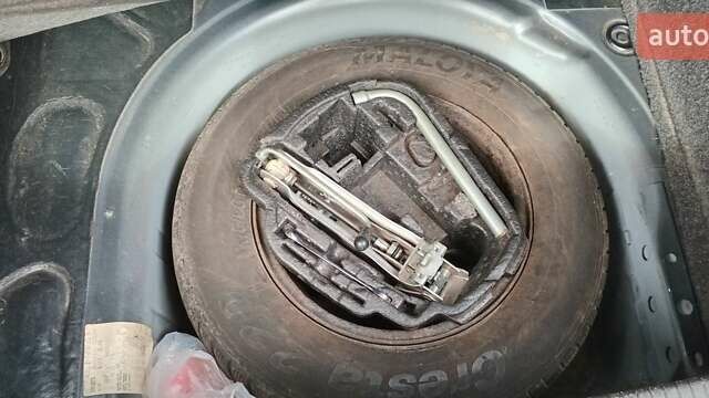 Черный Фольксваген Гольф, объемом двигателя 1.6 л и пробегом 250 тыс. км за 4500 $, фото 12 на Automoto.ua