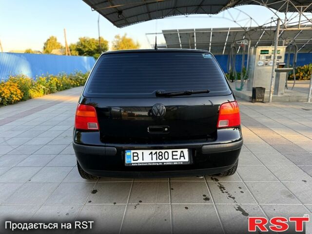 Черный Фольксваген Гольф, объемом двигателя 1.4 л и пробегом 200 тыс. км за 4250 $, фото 4 на Automoto.ua