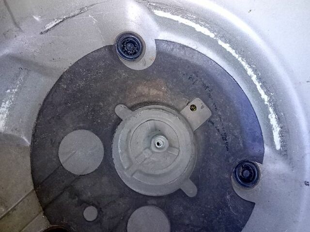 Фольксваген Гольф 1999 в Золотоноше на Automoto.ua Черный Фольксваген Гольф, объемом двигателя 1.4 л и пробегом 231 тыс. км за 4150 $, фото 7 на Automoto.ua