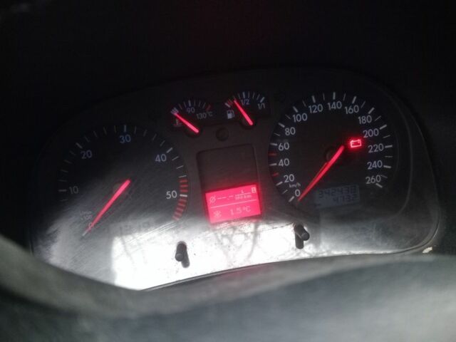 Черный Фольксваген Гольф, объемом двигателя 1.9 л и пробегом 343 тыс. км за 2800 $, фото 3 на Automoto.ua