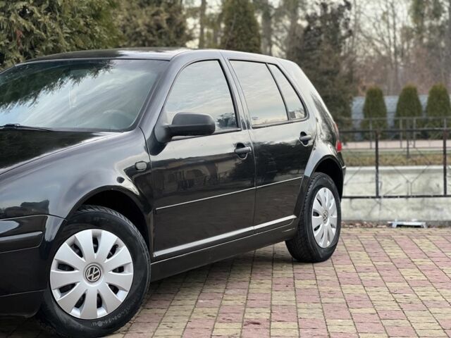 Черный Фольксваген Гольф, объемом двигателя 1.9 л и пробегом 335 тыс. км за 3350 $, фото 4 на Automoto.ua