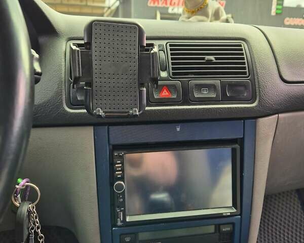 Чорний Фольксваген Гольф, об'ємом двигуна 1.6 л та пробігом 215 тис. км за 4700 $, фото 12 на Automoto.ua