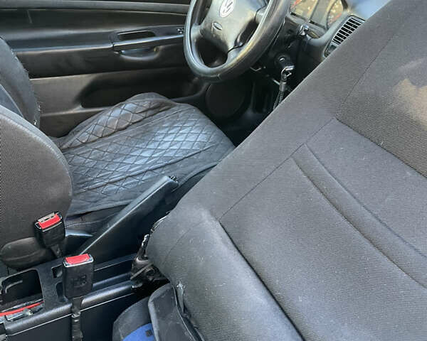 Чорний Фольксваген Гольф, об'ємом двигуна 1.6 л та пробігом 302 тис. км за 4100 $, фото 13 на Automoto.ua