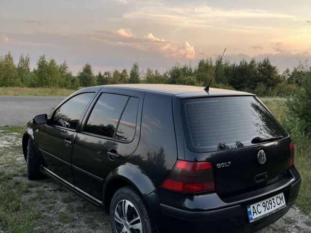 Черный Фольксваген Гольф, объемом двигателя 1.4 л и пробегом 247 тыс. км за 3000 $, фото 2 на Automoto.ua