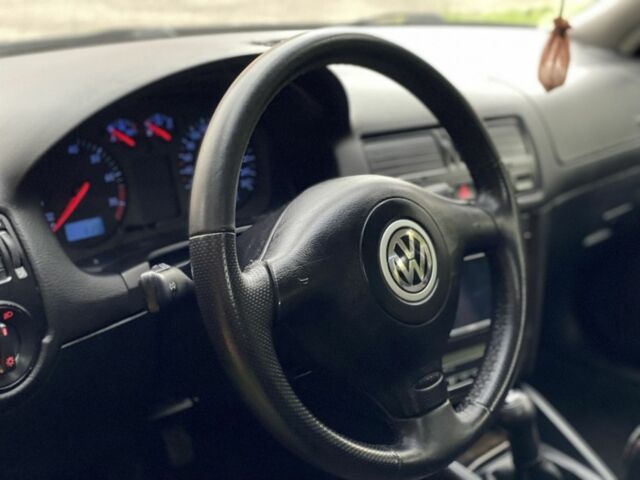 Чорний Фольксваген Гольф, об'ємом двигуна 1.8 л та пробігом 250 тис. км за 4000 $, фото 12 на Automoto.ua