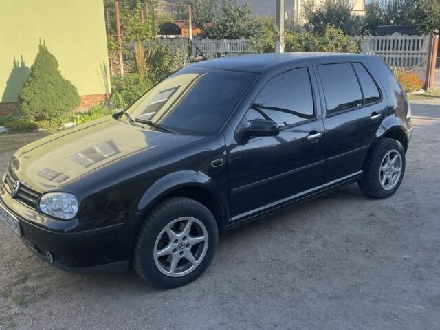 Черный Фольксваген Гольф, объемом двигателя 2 л и пробегом 3 тыс. км за 3600 $, фото 1 на Automoto.ua