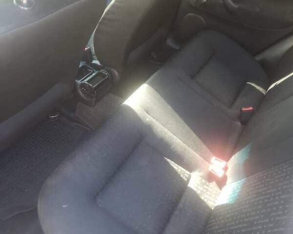 Черный Фольксваген Гольф, объемом двигателя 1.9 л и пробегом 403 тыс. км за 3700 $, фото 4 на Automoto.ua