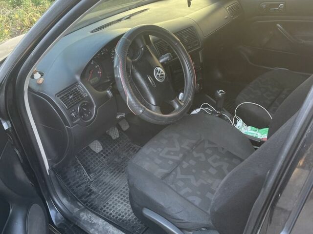 Черный Фольксваген Гольф, объемом двигателя 2 л и пробегом 3 тыс. км за 3600 $, фото 4 на Automoto.ua